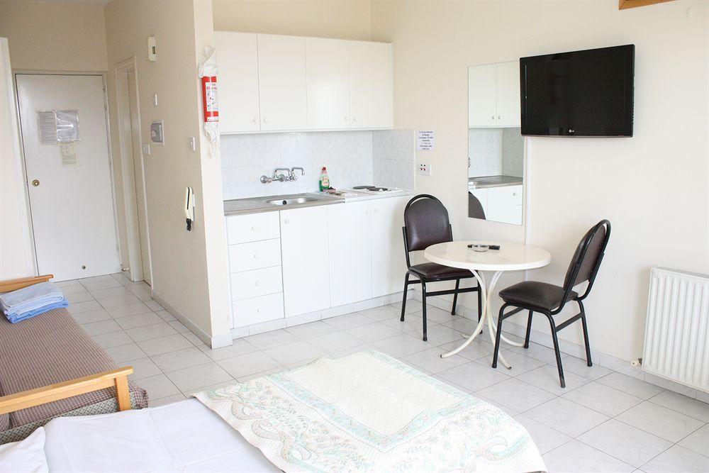 Tycoon Apartments ลิมาซอล ภายนอก รูปภาพ