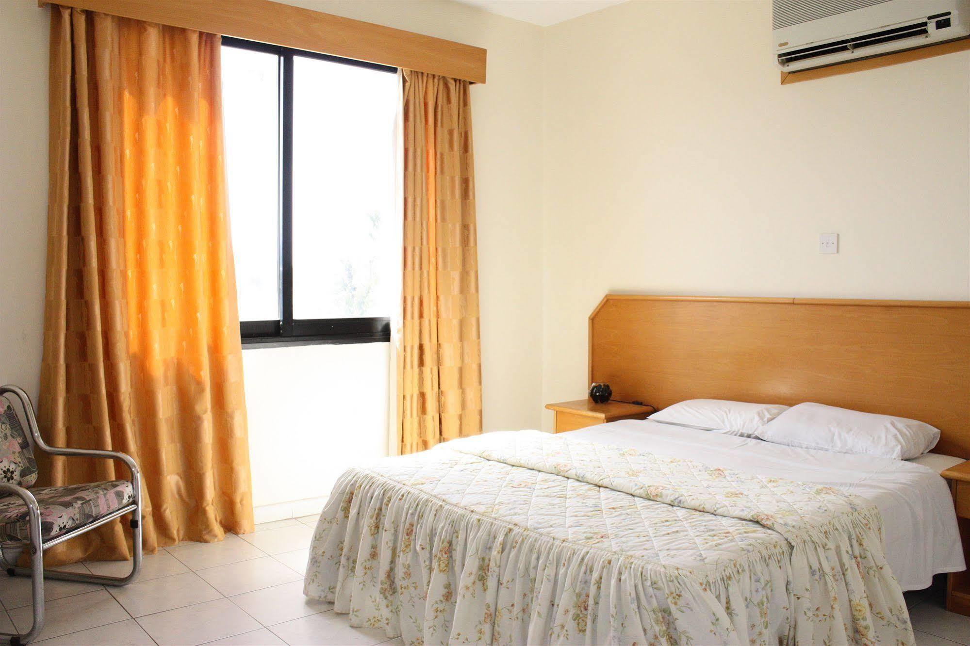 Tycoon Apartments ลิมาซอล ภายนอก รูปภาพ